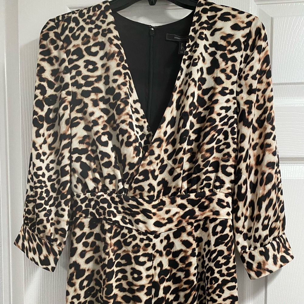 BCBGmaxazria wide leg leopard printed jumpsuit XS - Picture 6 of 11